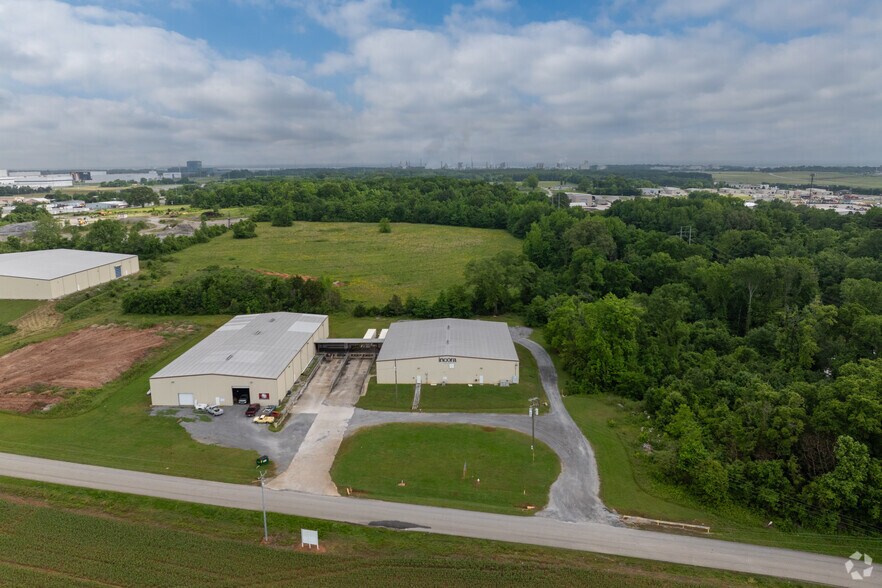 More Photos Of 197 Steed Rd, Decatur Warehouse For Lease