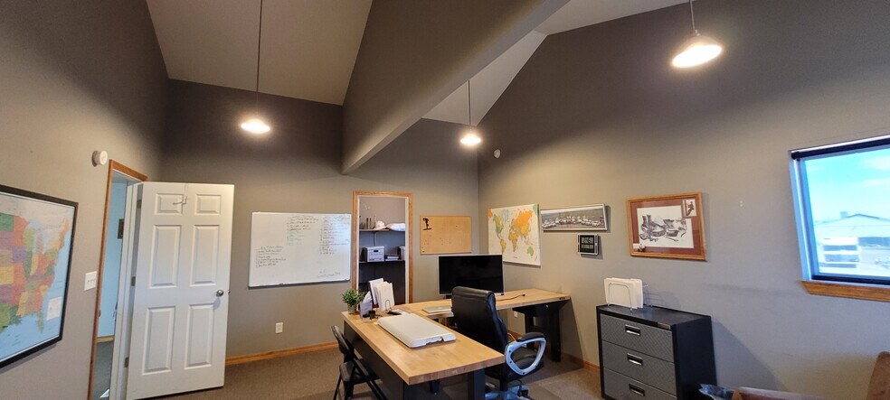 More Photos Of 3101 Vaughn Rd, Great Falls Flex For Sale