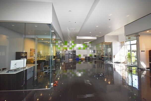 More Photos Of 15757 N 78th St, Scottsdale Light Distribution For Lease