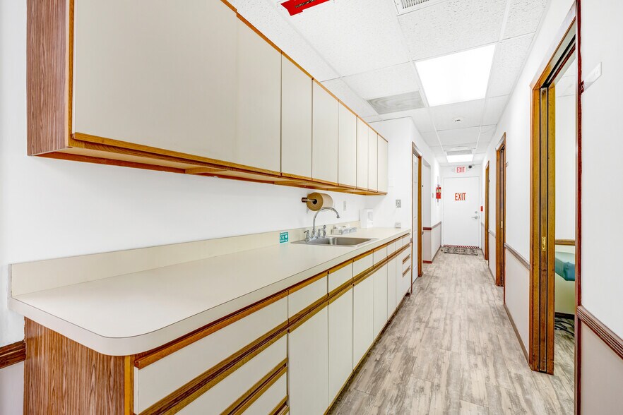 More Photos Of 1163 Route 37 W, Toms River Medical For Lease