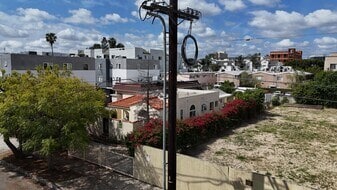 More Photos Of 5315 Riverton, North Hollywood Land For Sale