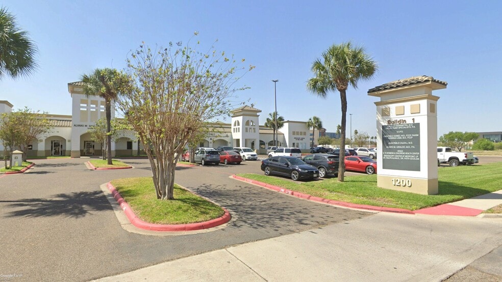 More Photos Of 1200 E Savannah Ave, McAllen Medical For Lease