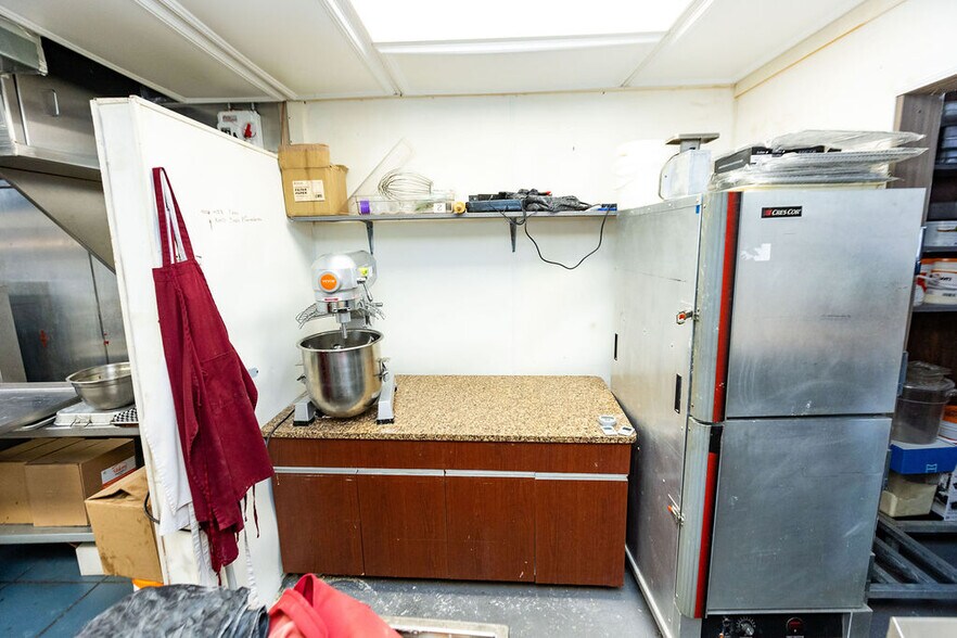 More Photos Of 10770 E State Highway 76, Branson West Hotel For Sale