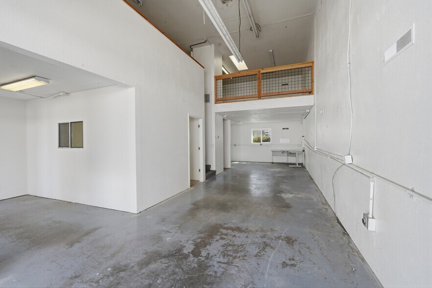More Photos Of 12493 Loma Rica Dr, Grass Valley Industrial For Sale