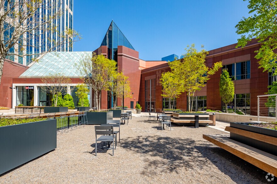 More Photos Of 333 Commerce St, Nashville Loft Creative Space For Lease