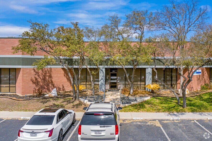 More Photos Of 12000 Network Blvd, San Antonio Unknown For Lease