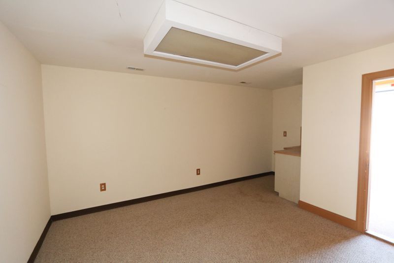 More Photos Of 1810 E Poinsett St, Greer Light Distribution For Lease