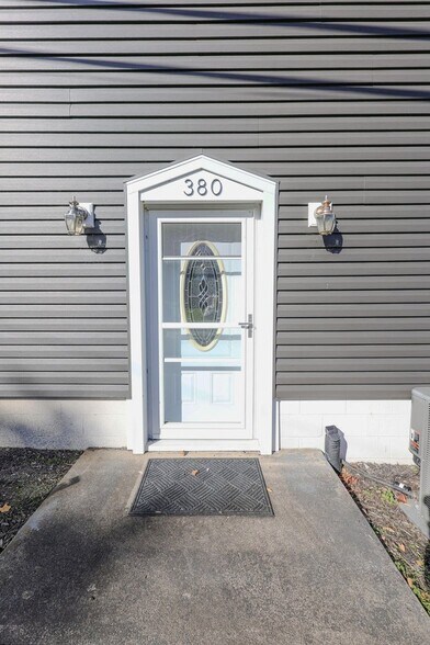 More Photos Of 380 S Main St, De Graff Light Manufacturing For Sale