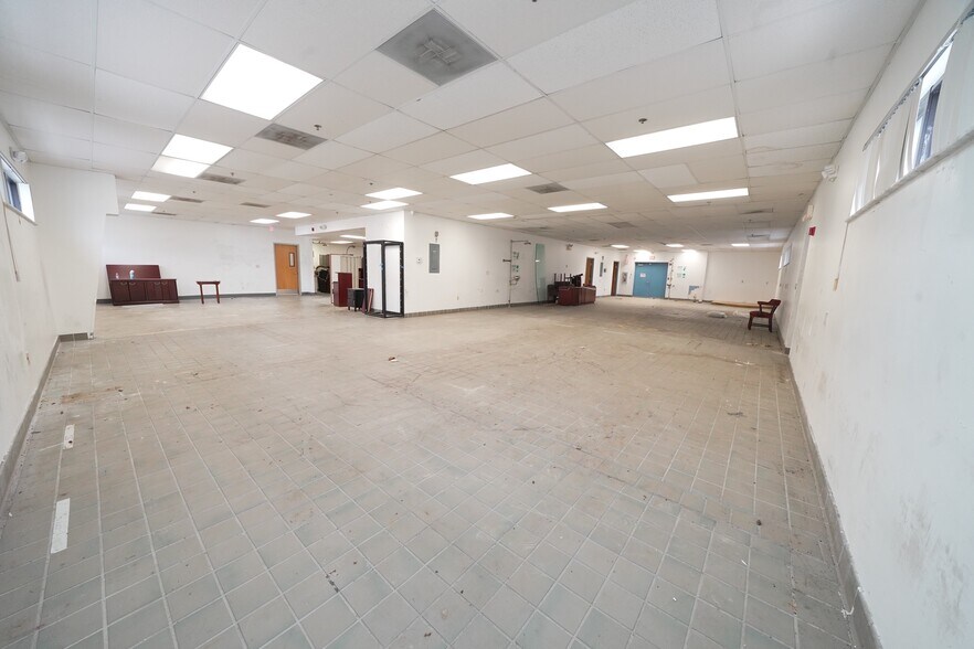 More Photos Of 1426 Skees Rd, West Palm Beach Unknown For Lease