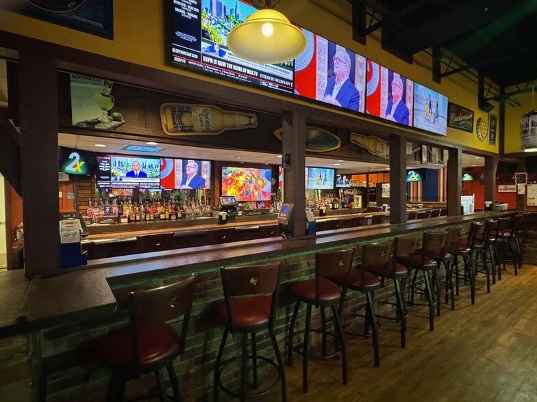 More Photos Of 50285 Mound Rd, Shelby Township Specialty For Sale