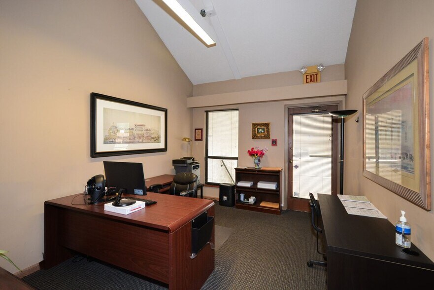 More Photos Of 1820 The Exchange SE, Atlanta Office For Sale