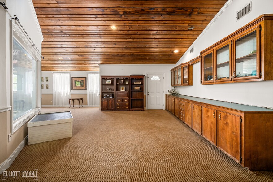 More Photos Of 1785 Old River Rd, Natchitoches Light Manufacturing For Sale