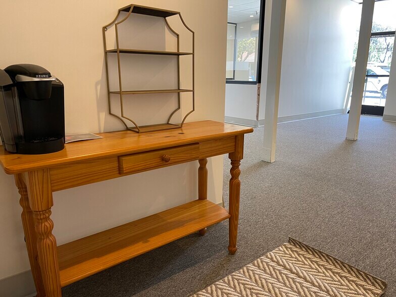 More Photos Of 201 E Monte Vista Ave, Vacaville Coworking Space