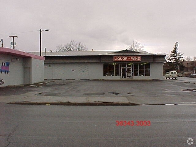 More Photos Of 4725 N Market St, Spokane Freestanding For Lease