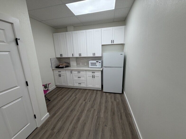More Photos Of 31815 FM 2978 Rd, Magnolia Service For Lease