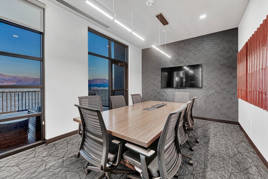 More Photos Of 1915 Democracy Pt, Colorado Springs Loft Creative Space For Lease