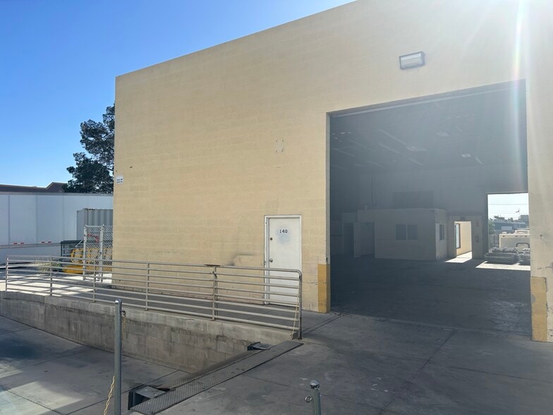 More Photos Of 5611-5617 S Valley View Blvd, Las Vegas Distribution For Lease