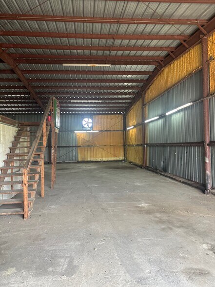 More Photos Of 2211 - 2217 Engineers Rd, Belle Chasse Unknown For Lease