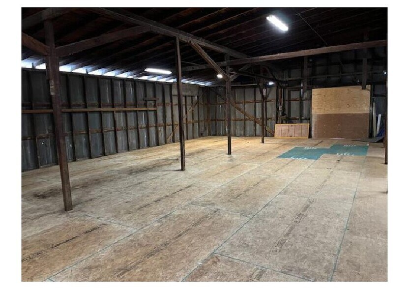 More Photos Of 1258 19th St N, Saint Petersburg Warehouse For Sale