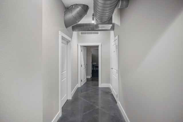 More Photos Of 2511 W Columbus Dr, Tampa Medical For Sale
