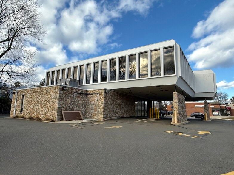 More Photos Of 350 Madison Ave, Cresskill Office For Sale