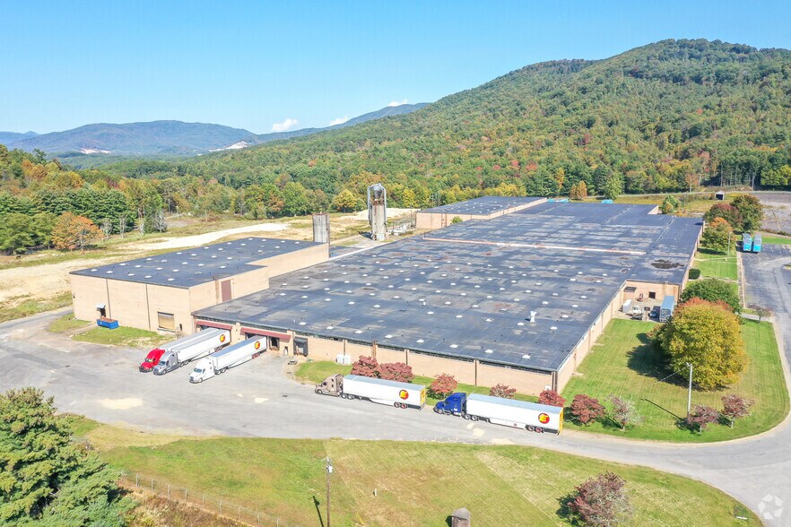 More Photos Of 165 One Genesis Way, Spruce Pine Warehouse For Sale