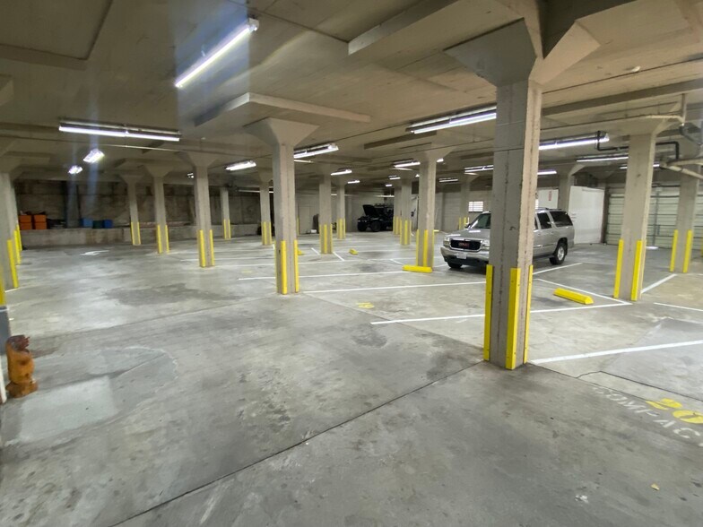 More Photos Of 9244 Old State Hwy, Newcastle Office Residential For Lease