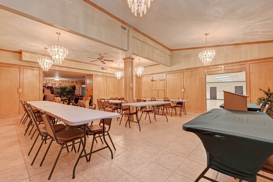 More Photos Of 3402 Amanda Ln, Houston Flex For Sale