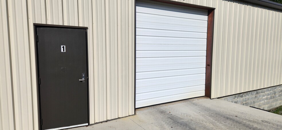 More Photos Of 2801 Chamber Dr, Monroe Warehouse For Lease