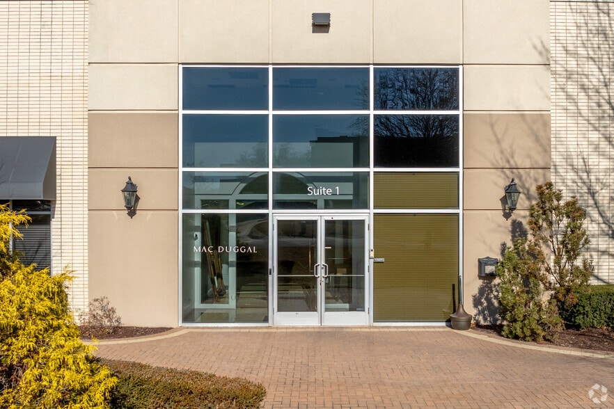 More Photos Of 145 Tower Dr, Burr Ridge Light Distribution For Sale