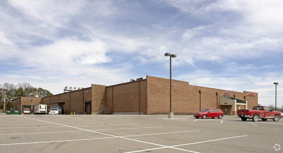 More Photos Of 7450 Hampton Ave, Saint Louis Freestanding For Sale