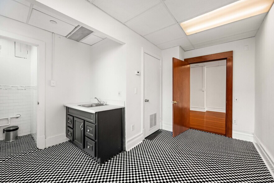 More Photos Of 100 State St, Boston Office Residential For Lease