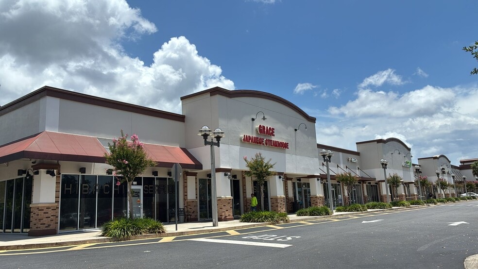 More Photos Of 3035 SE Maricamp Rd, Ocala Unknown For Lease