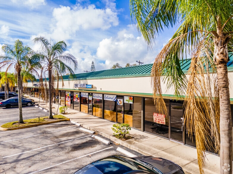 More Photos Of 701 S State Rd 7, Plantation Unknown For Lease