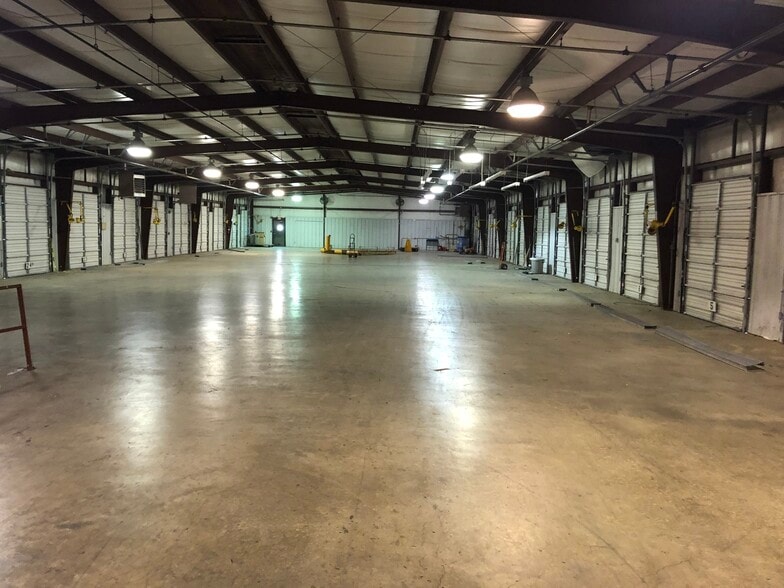 More Photos Of 398 Vinita Allen Rd, Atoka Warehouse For Sale