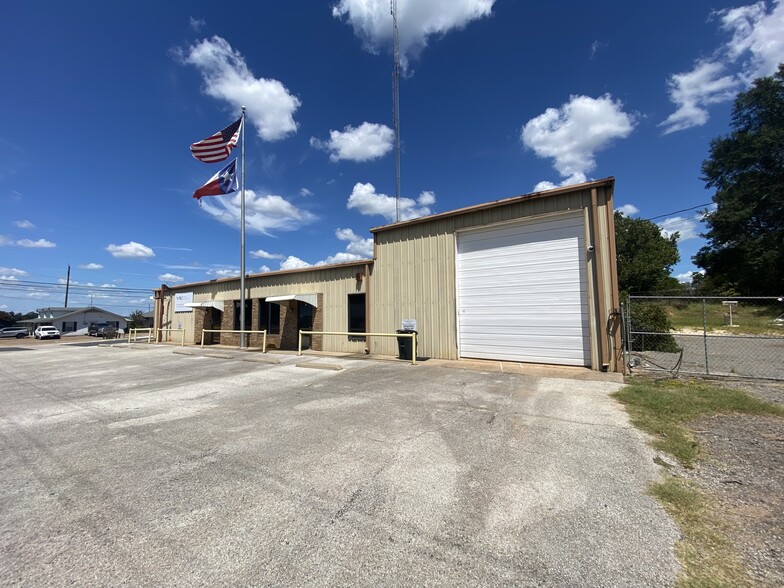 Primary Photo Of 2300 TX-322, Henderson Warehouse For Sale