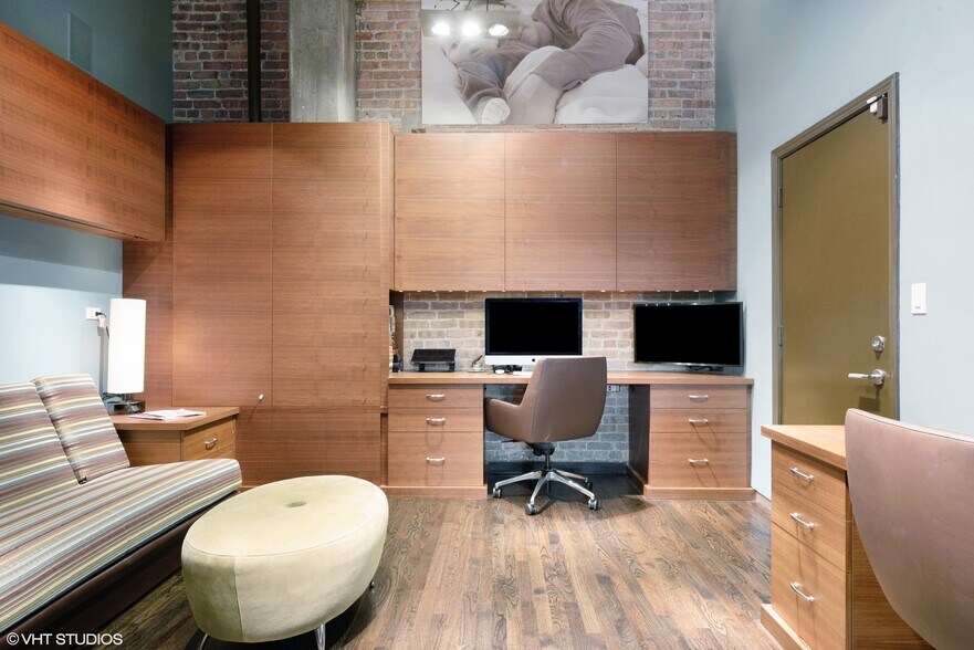 More Photos Of 1327 W Washington Blvd, Chicago Loft Creative Space For Lease