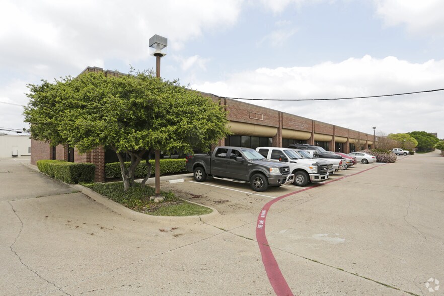 More Photos Of 4405 Beltwood Pky, Dallas Unknown For Lease