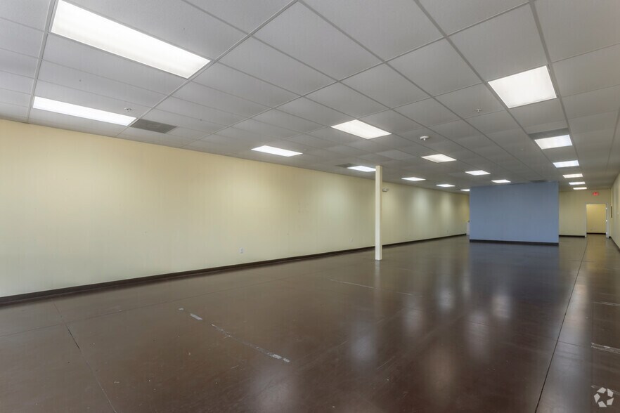 More Photos Of 17301-17319 FM 529 Rd, Houston Unknown For Lease