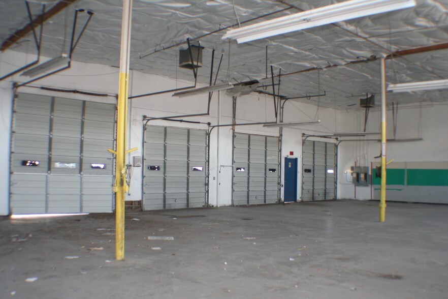 More Photos Of 3540 E Tropicana Ave, Las Vegas Auto Repair For Sale