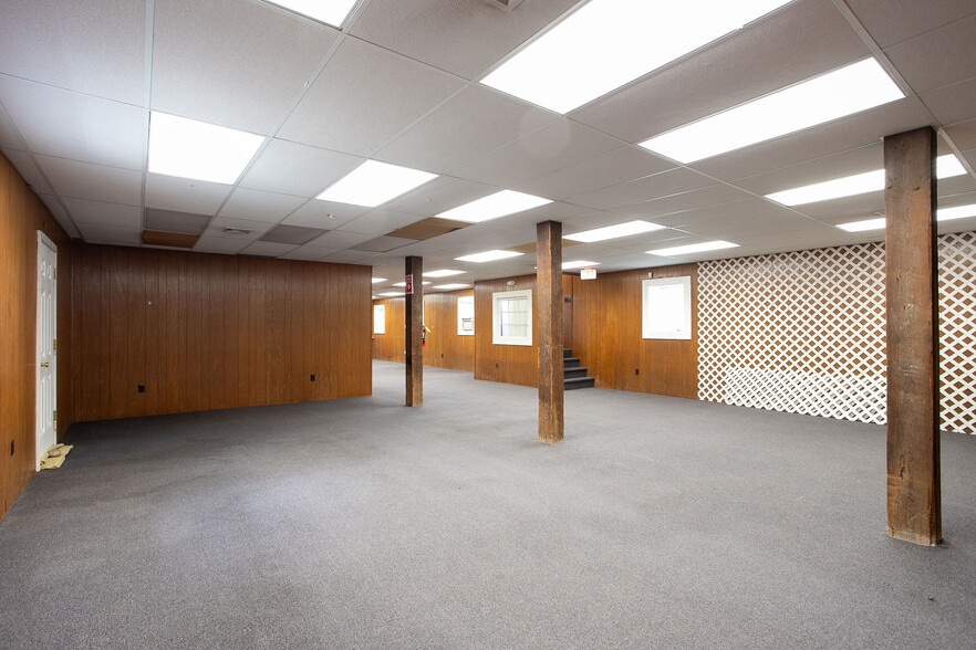 More Photos Of 395 Park St North, Great Barrington Warehouse For Sale