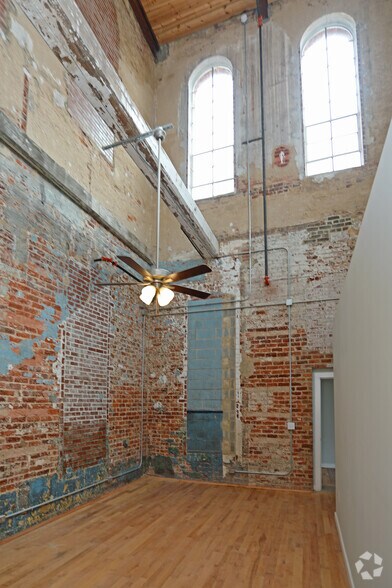 More Photos Of 116 E Main St, Haw River Apartments For Lease