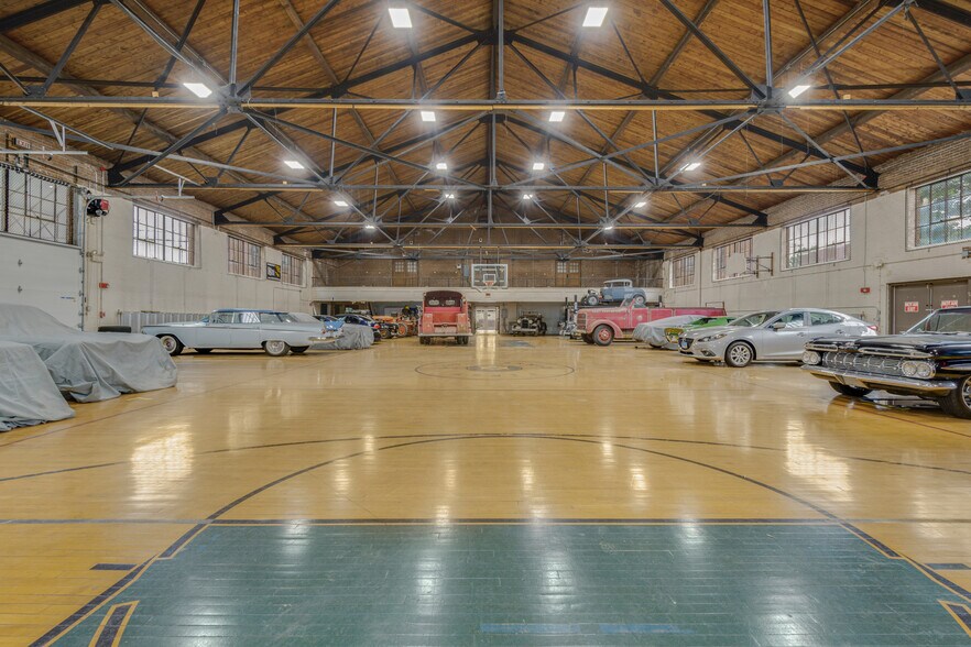 More Photos Of 330 Main St, Manchester Loft Creative Space For Sale