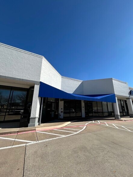 More Photos Of 1600 Central Dr, Bedford Medical For Lease