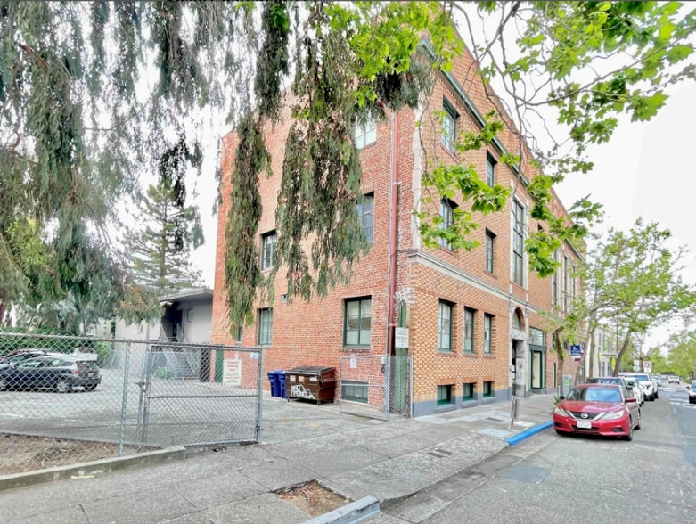 More Photos Of 1900 Addison St, Berkeley Office For Lease