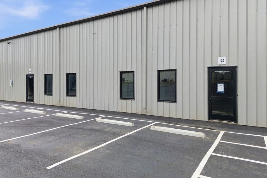 More Photos Of 120 Don Westbrook S Ave, Jasper Manufacturing For Sale