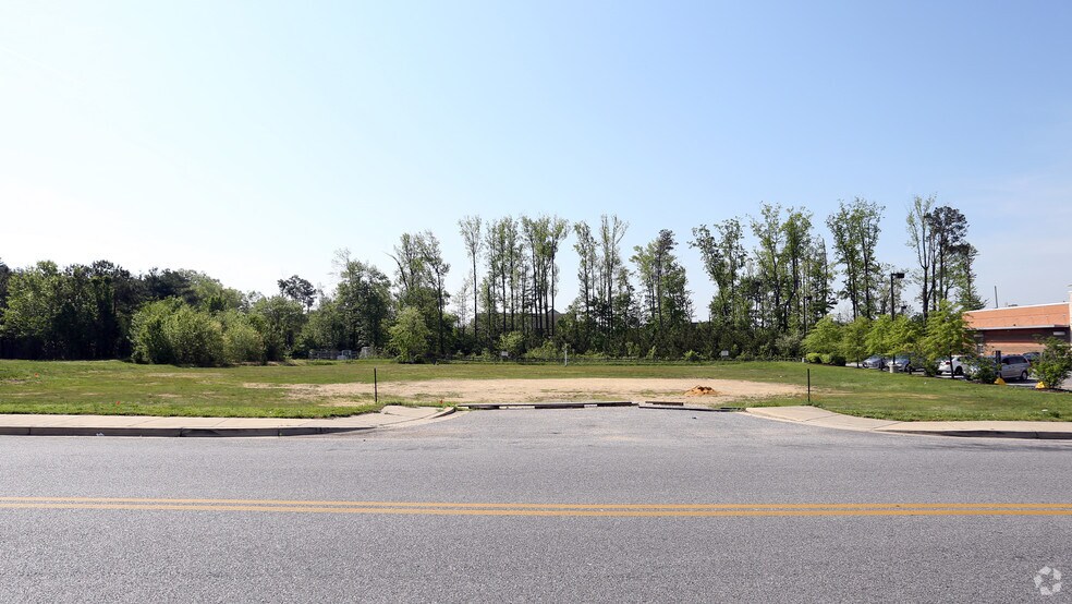 More Photos Of 111 Drury Dr, La Plata Land For Lease