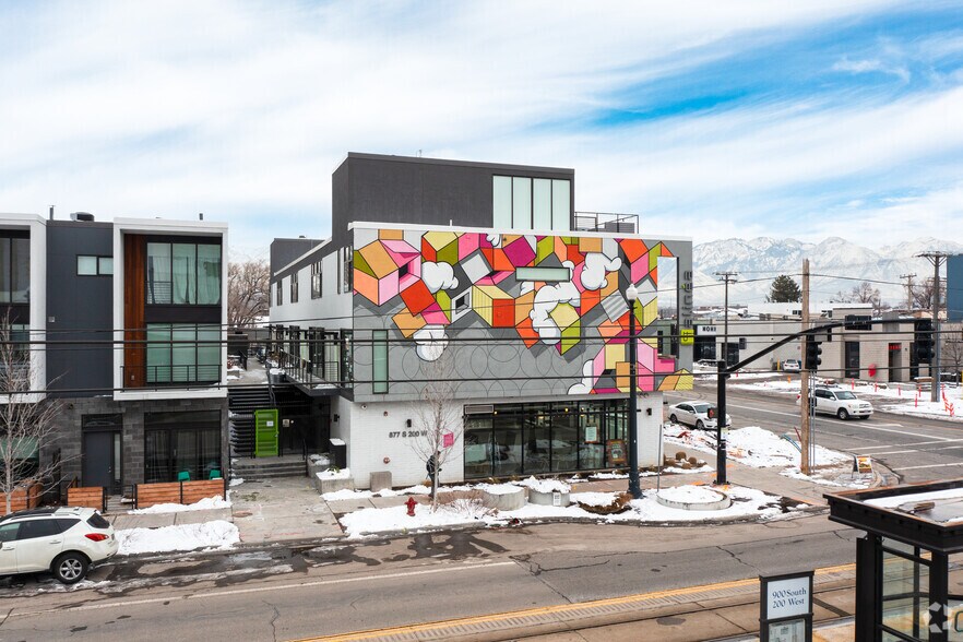 More Photos Of 877 S 200 W, Salt Lake City Apartments For Sale