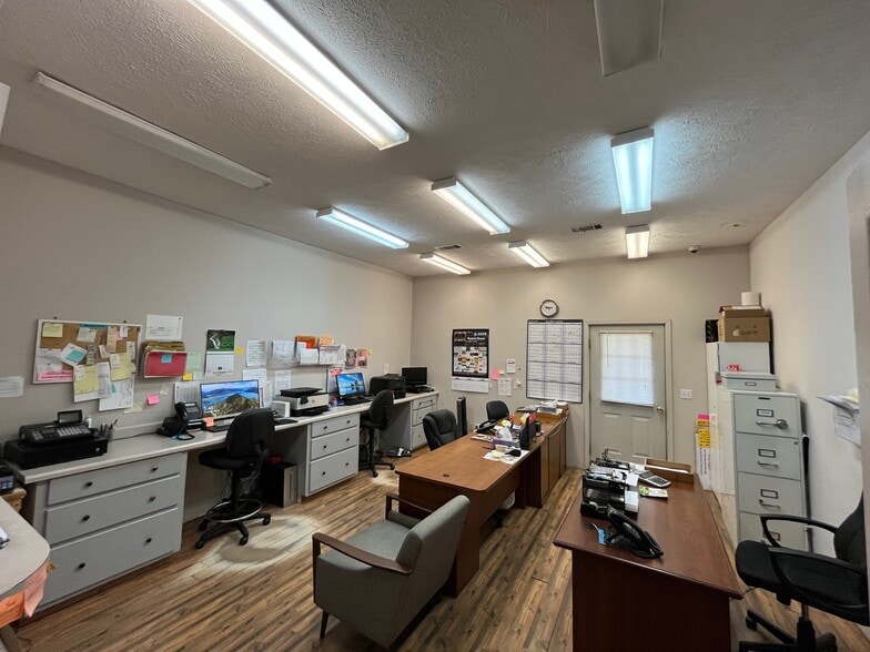 More Photos Of 1103 E Main St, Philadelphia Storefront For Sale