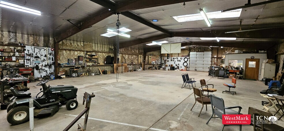 More Photos Of 12901 Avenue J, Lubbock Warehouse For Sale